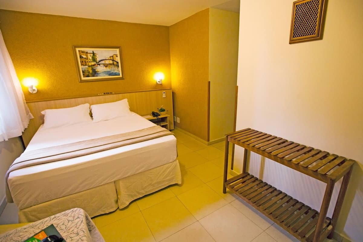 Standard Double Room | Desk, laptop workspace, free WiFi