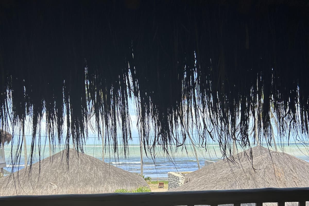 Deluxe Room, Sea View | 1 bedroom, minibar, in-room safe, individually decorated