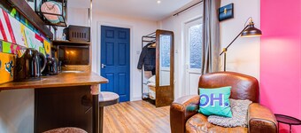 Cosy Studio flat near hospital - Pass the Keys