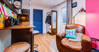 Cosy Studio flat near hospital - Pass the Keys