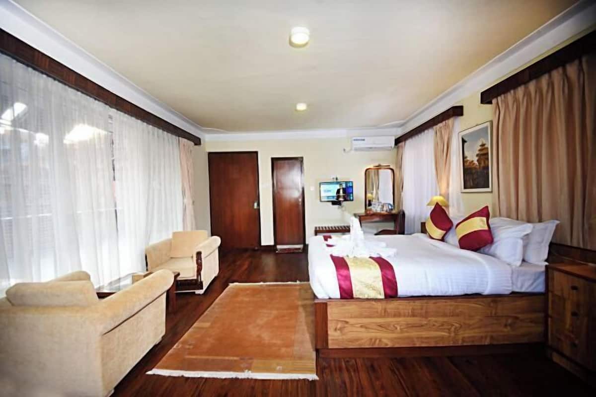 Hochwertige Bettwaren, Schreibtisch, kostenloses WLAN, Bettwäsche