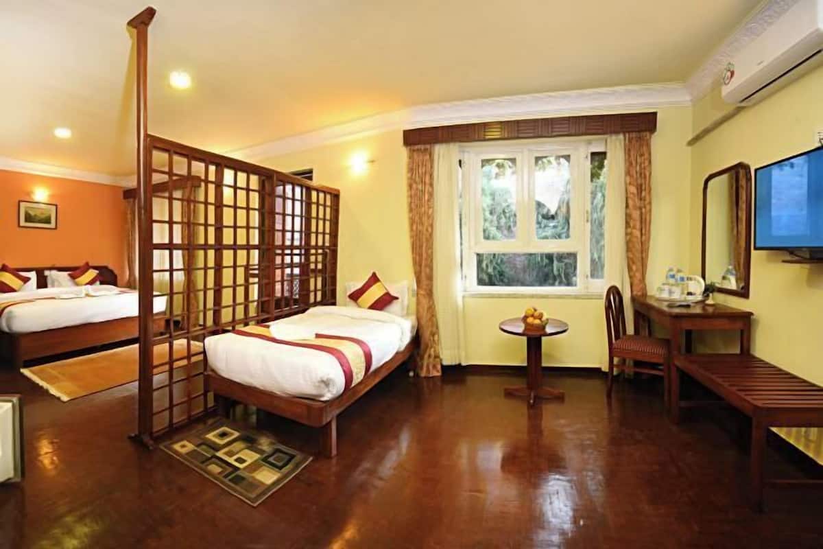 Hochwertige Bettwaren, Schreibtisch, kostenloses WLAN, Bettwäsche