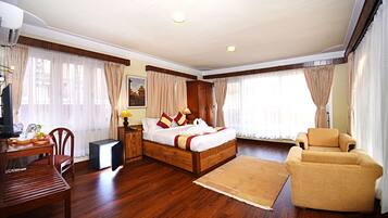 Deluxe Double or Twin Room, Balcony | Premium bedding, desk, free WiFi, bed sheets