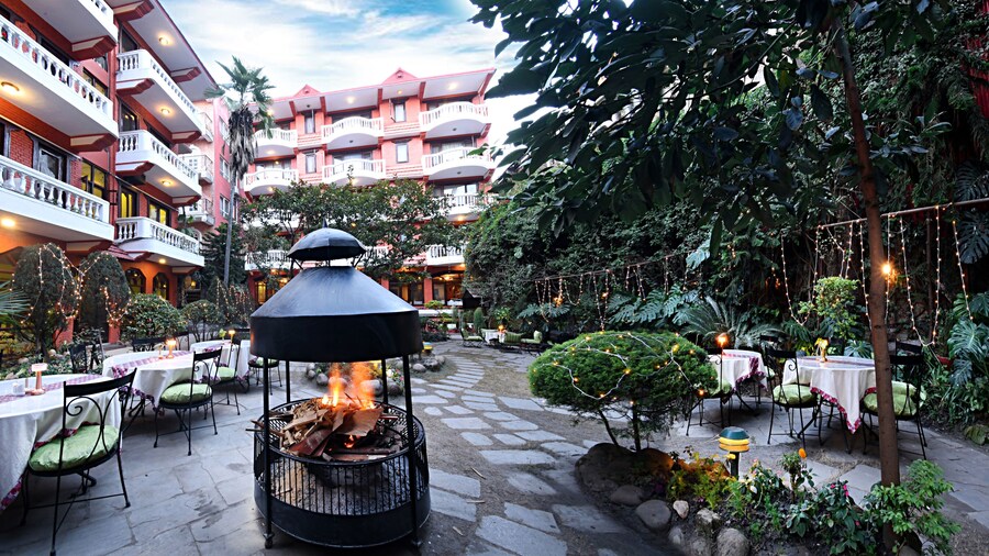 Hotel Nirvana Garden