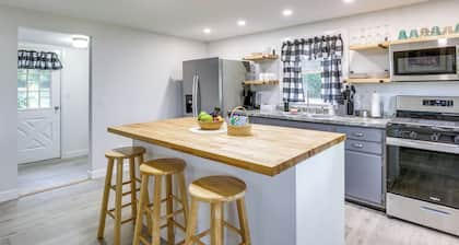 Charming Watkins Glen Home w/ Yard!