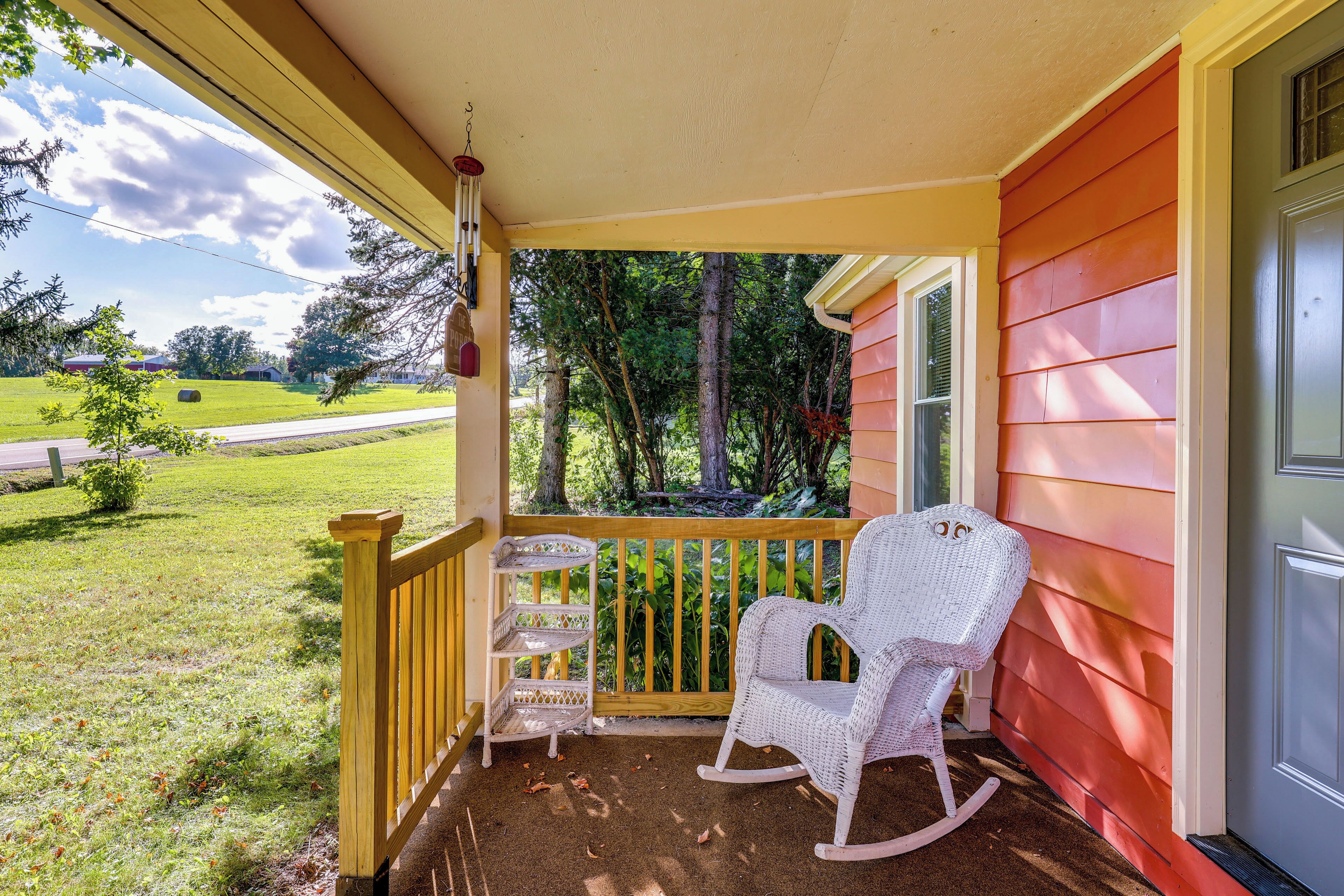 House (2 Bedrooms) | Interior