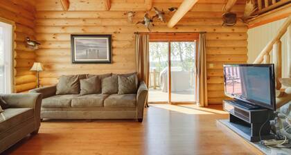 Lake Vermilion Cabin w/ Private Dock + Fire Pit!