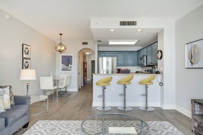 Apartment (1 Bedroom) | Interior - 1 Mi to Disney World: Lakefront Condo in Orlando! (Orlando)