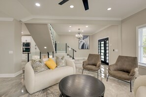 Maison (6 Bedrooms) | Intérieur