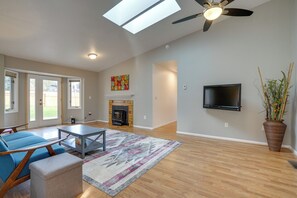 House (2 Bedrooms) | Interior