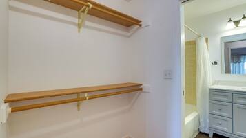 Rumah (2 Bedrooms) | Interior