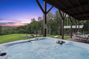 House (4 Bedrooms) | Interior - Murphy Cabin w/ Hot Tub, Fire Pit & Mountain Views (Murphy)