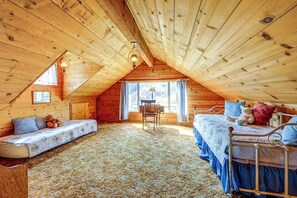 House (2 Bedrooms) | Interior - Countryside Views: Family-friendly Badger Cabin (Badger)