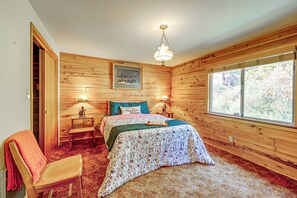 House (2 Bedrooms) | Interior - Countryside Views: Family-friendly Badger Cabin (Badger)