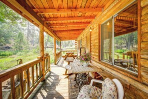 House (2 Bedrooms) | Interior - Countryside Views: Family-friendly Badger Cabin (Badger)