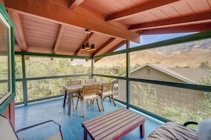 Interior - Scenic Kernville Getaway w/ Deck & Mountain Views! (Kernville)