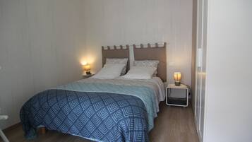2 Schlafzimmer, Bügeleisen/Bügelbrett, WLAN