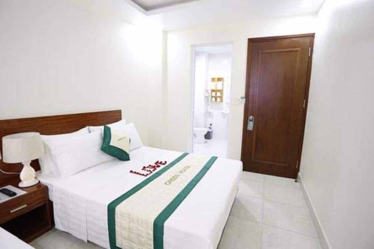 Deluxe Double Room Single Use