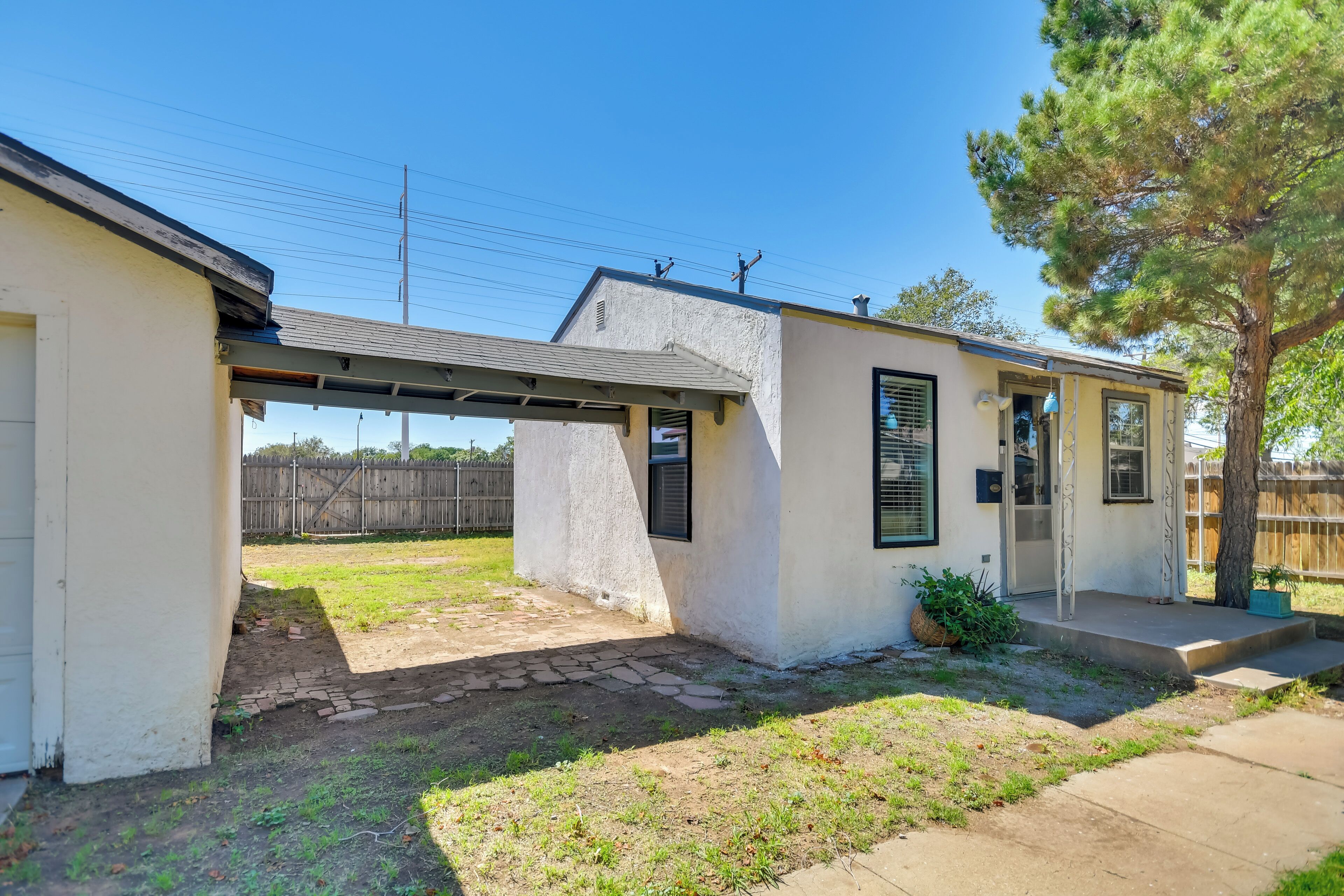 House (1 Bedroom) | Interior