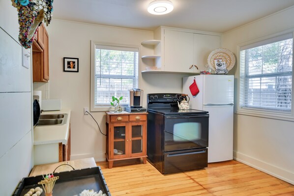 House (1 Bedroom) | Interior - Convenient Lubbock Vacation Rental, 2 Mi to Ttu! (Lubbock)