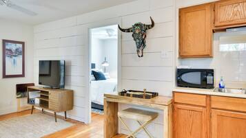 House (1 Bedroom) | Interior