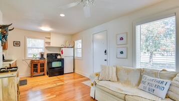 House (1 Bedroom) | Interior