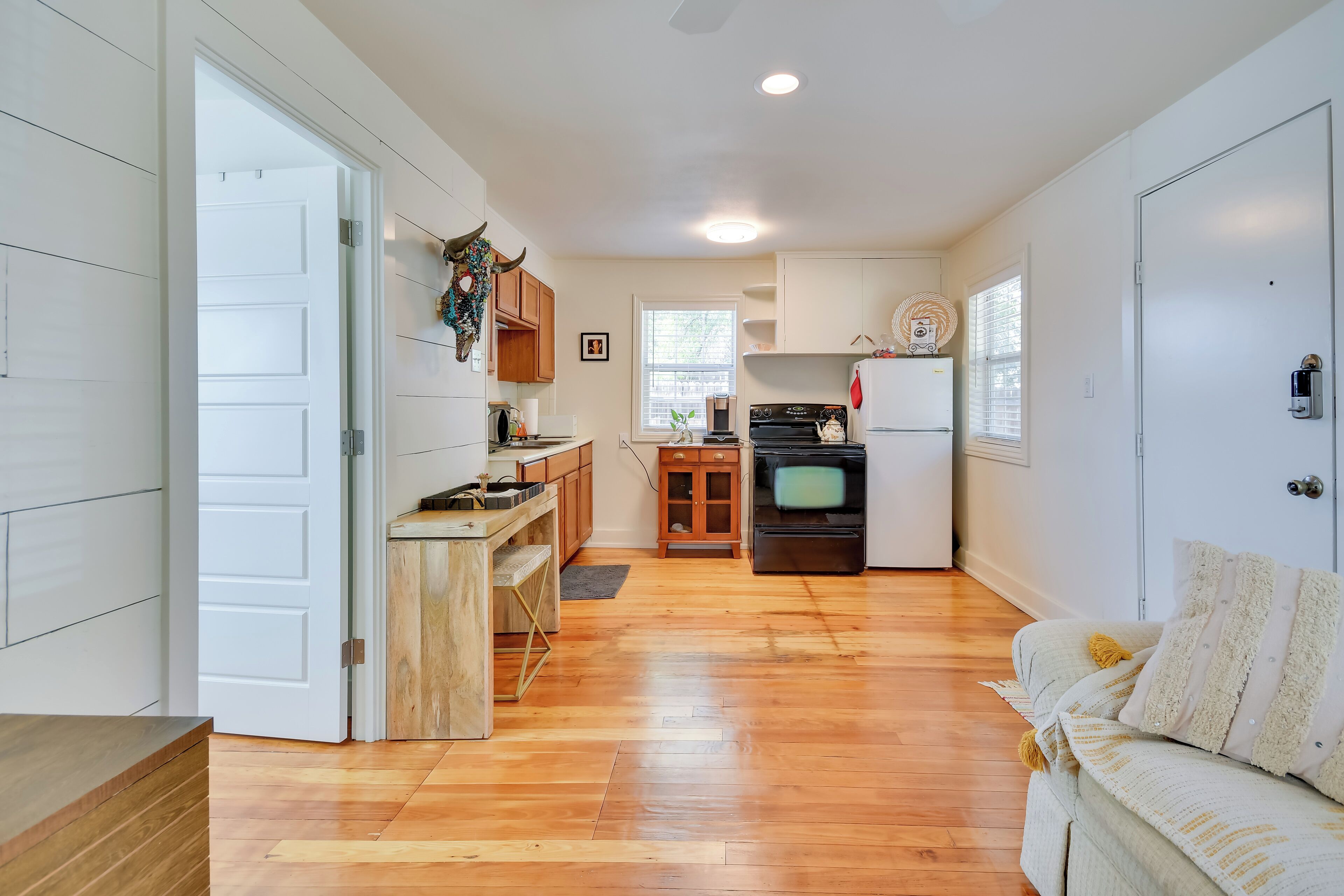 House (1 Bedroom) | Interior