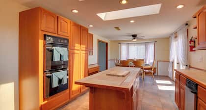 Picturesque Page Home Near Lake Powell & Hiking!