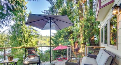 Lakefront Snohomish Cottage w/ Private Dock!