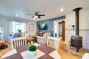 House (2 Bedrooms) | Interior