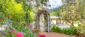 Cozy Escondido Escape Near Hiking & Downtown!