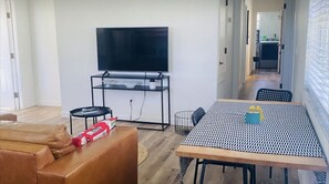 Interior - Relax + Explore @ the Blueberry bungalow  (Arcadia)