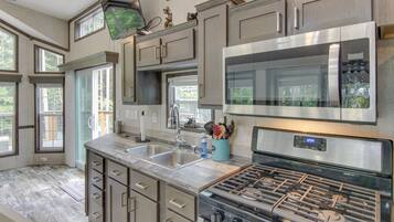 House (1 Bedroom) | Interior