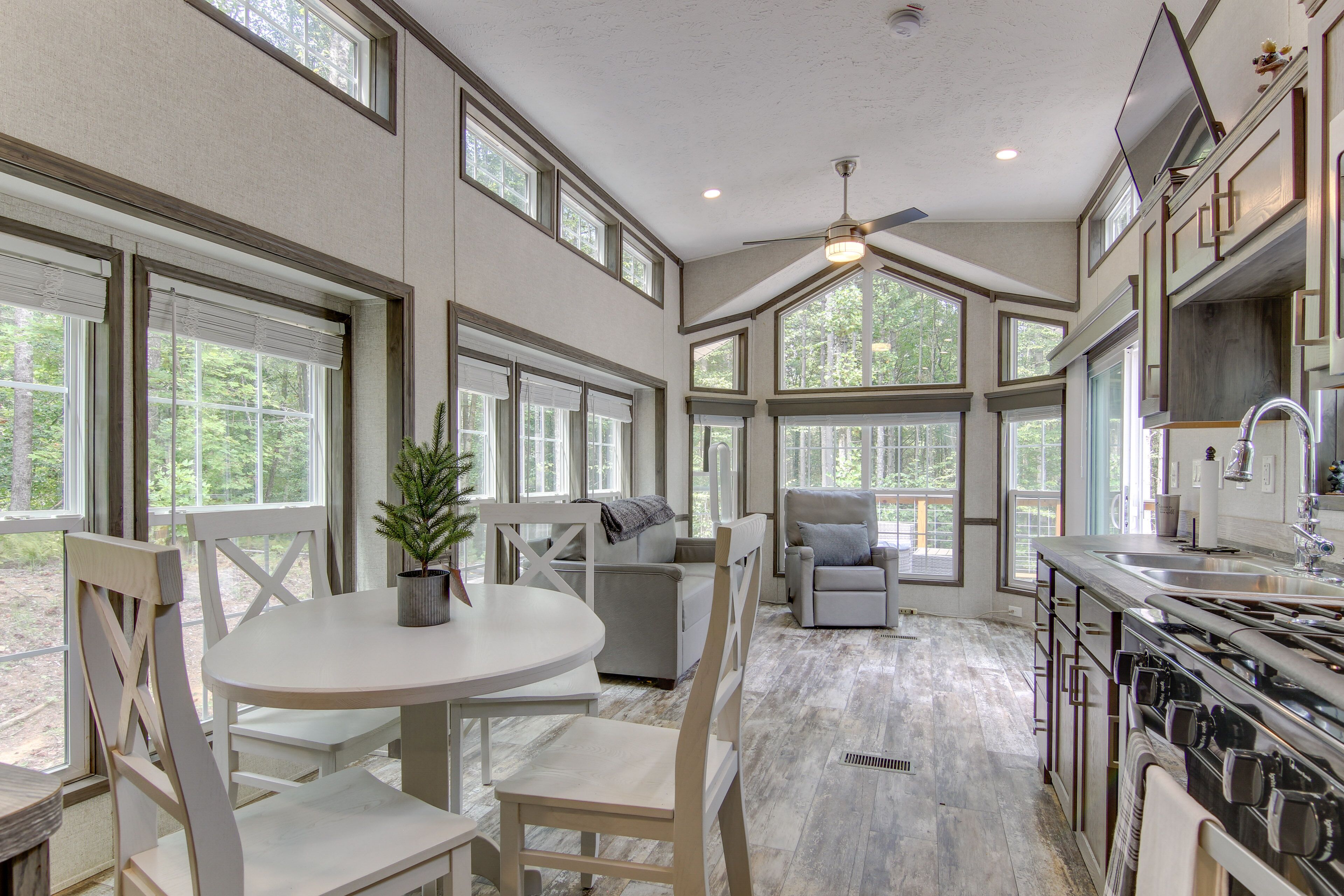 House (1 Bedroom) | Interior