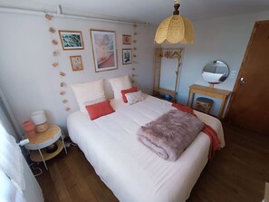 4 bedrooms, iron/ironing board, WiFi, bed sheets - Maison au Coeur D'albi (Albi)