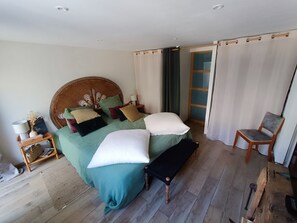 4 soverom, strykejern/-brett, wi-fi og sengetøy