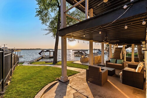 Horizon Luxe - Lake Front - 3BR+3RR - 8 Beds