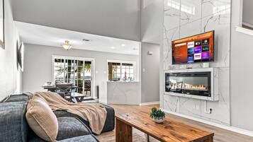 Smart TV y monitor de computadora