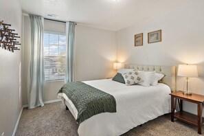 4 chambres, bureau, fer et planche à repasser, Wi-Fi gratuit
