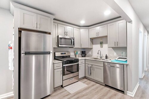 Atlanta Beltline Beauty Sleeps 20!