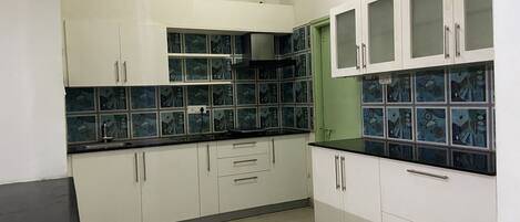 Fridge, microwave, stovetop, electric kettle