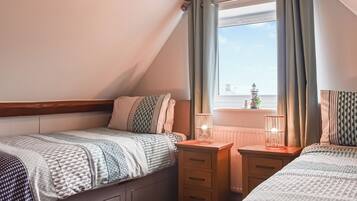 3 bedrooms, free WiFi, bed sheets