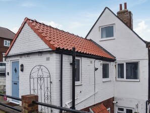 Exterior - Welcome to Harbour Hideout, a charming property dating back to the 1800s. (Whitby)