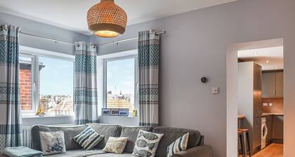 Welcome to Harbour Hideout, a charming property dating back to the 1800s.