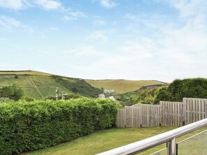 Property grounds - Discover coastal living in this charming bungalow located in Cornwall. (Port Isaac)