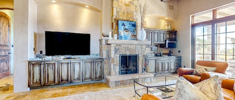 TV, fireplace