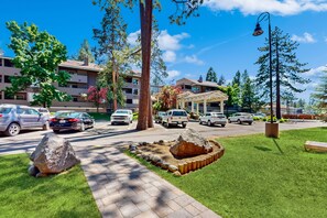 Property grounds - Lakeside luxury meets mountain adventure in the heart of Tahoe! (South Lake Tahoe)