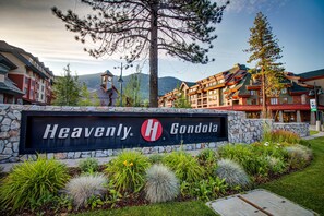 Property grounds - Discover the majesty and adventure of Lake Tahoe & Heavenly (South Lake Tahoe)