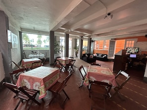 Free daily buffet breakfast - Pousada da Praia (Sao Vicente)