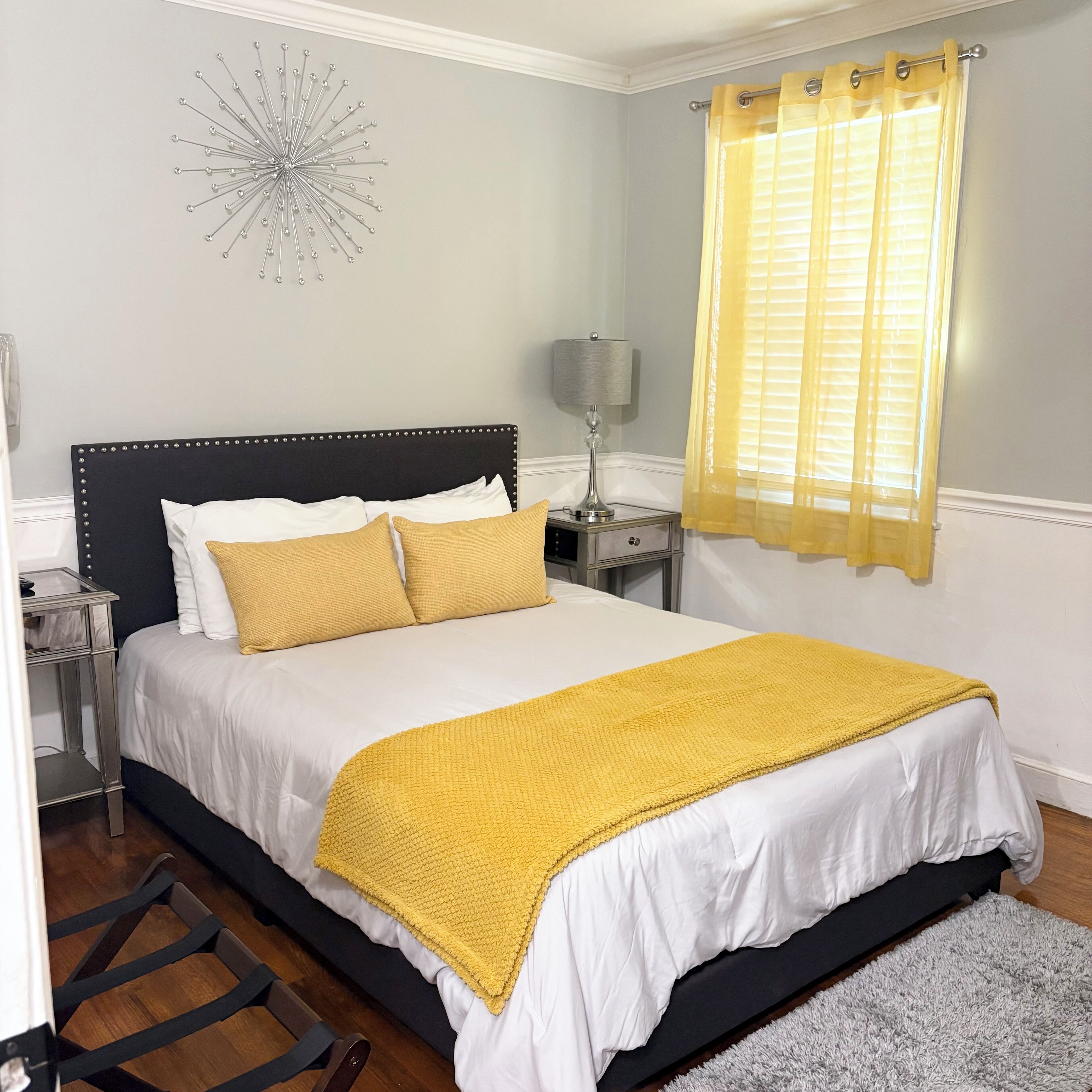 2 bedrooms, desk, iron/ironing board, free WiFi